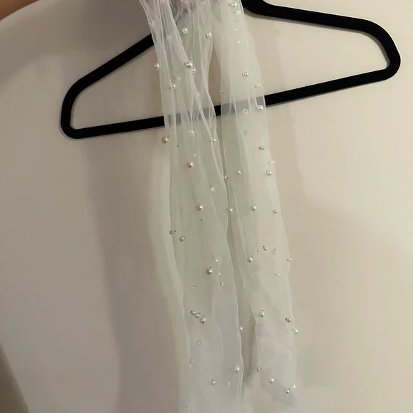 FLORA bridal Valentina Gloves - Picture 4 of 10